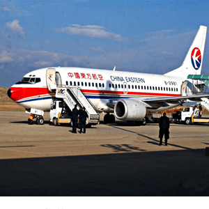 和田昆冈航空托运航空快运业稳步发展的原因是什么？